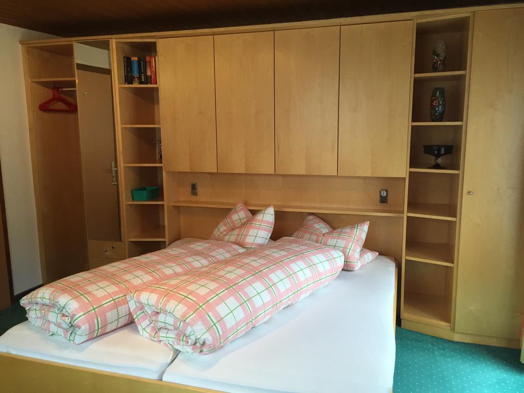 Haus-Nummer 355 Bei Renate & Roland Pfunds Kültér fotó