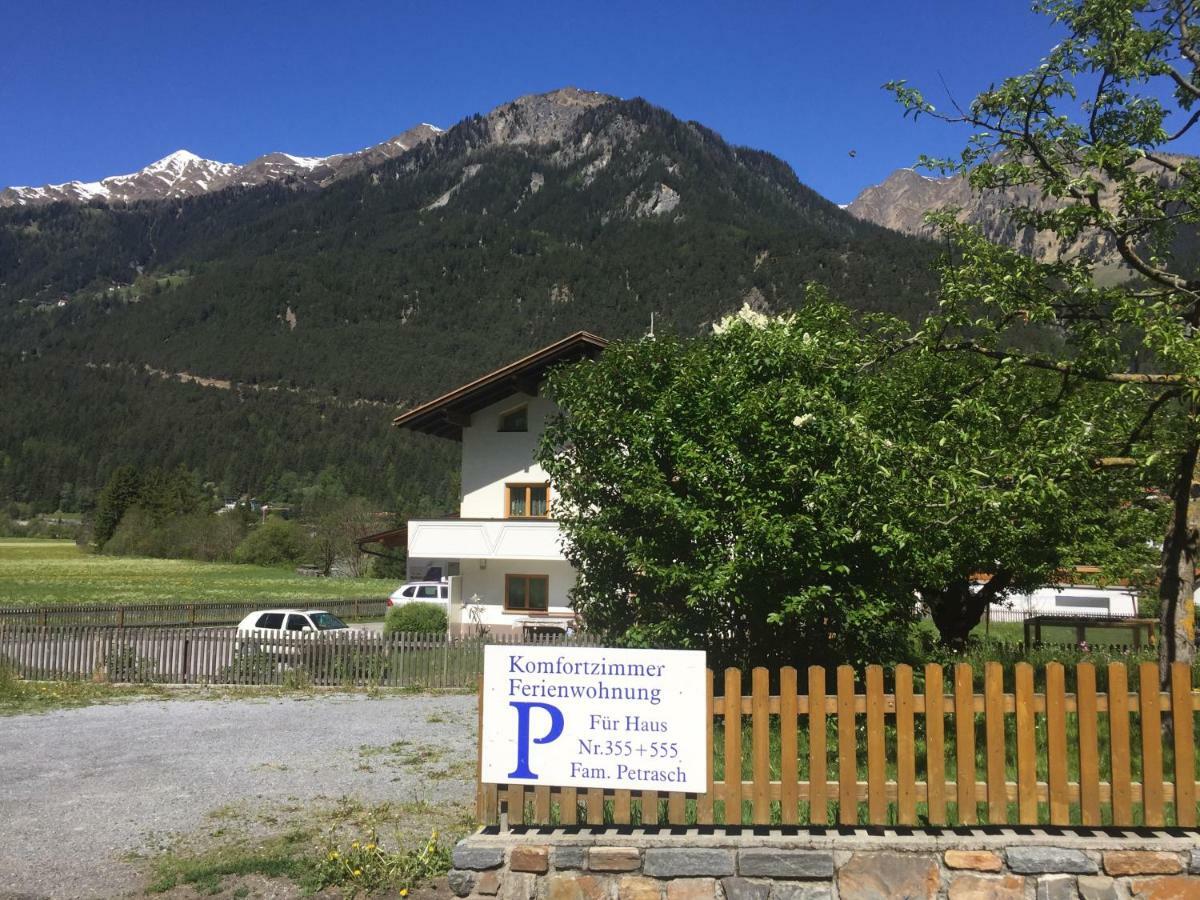 Haus-Nummer 355 Bei Renate & Roland Pfunds Kültér fotó